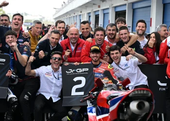 BRILLIANT WEEKEND FOR LAGLISSE AND GMT94