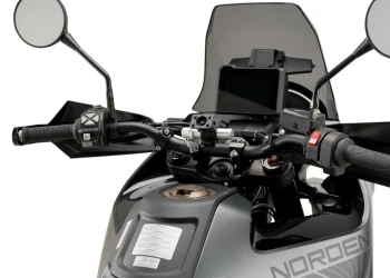 Suports per a telèfons mòbils i fundes