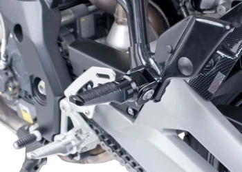 Poggiapiedi modello Racing