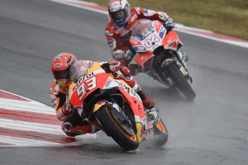 Poderosa victoria de Márquez en un Misano lluvioso para recuperar el liderato del campeonato