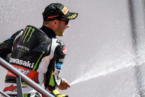 TENTH WIN FOR REA AS SYKES AS SYKES MISSES OUT