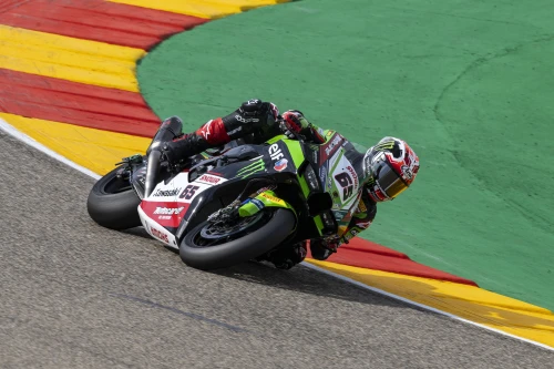 Ein Sieg und zwei Podiumsplätze für Rea in Aragón