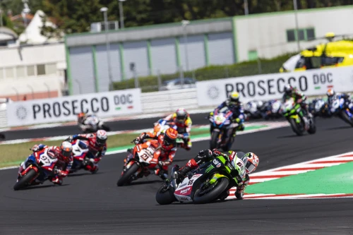 Rea chiude dietro a Bautista a Misano