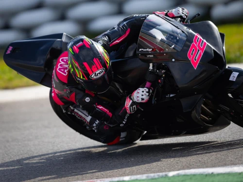 Puig continues to support Ana Carrasco’s career in her new adventure in WorldSSP