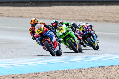 TEAM LAGLISSE SHINES IN THEIR FIRST WEEKEND OF THE ESBK