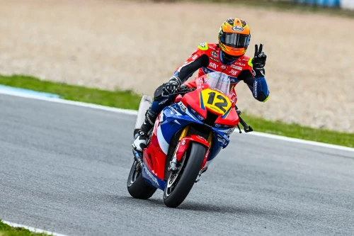 TEAM LAGLISSE SHINES IN THEIR FIRST WEEKEND OF THE ESBK