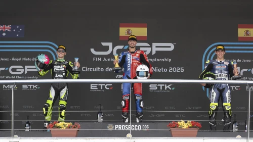 BORJA GÓMEZ SHINES IN JEREZ AND LEADS THE JUNIOR GP SHOW