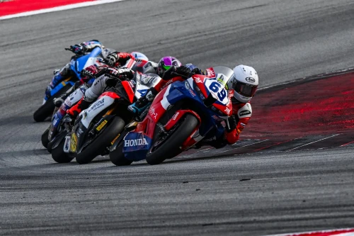 Gran debut d’Archie McDonald amb el Team Laglisse al Campionat d’Europa de Stock