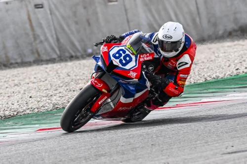 Gran debut d’Archie McDonald amb el Team Laglisse al Campionat d’Europa de Stock