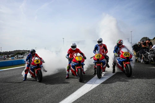 SPECTACULAR SEASON FINALE FOR TEAM LAGLISSE IN JEREZ