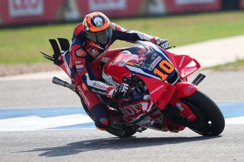 PUIG A PUNTI NELL’APERTURA DEL MOTOGP 2026 IN THAILANDIA